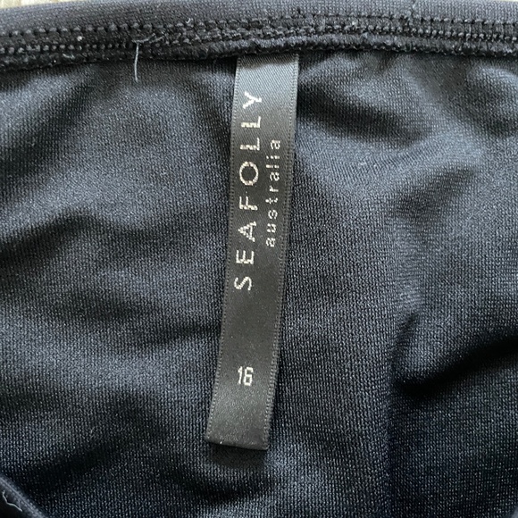 Seafolly Collective Halter Bandeau and Twist Band Hipster Bottoms Bikini Set - Picture 9 of 9